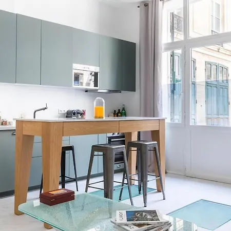 Apartment Champs-elysees/georgev Superbe 4p Paris